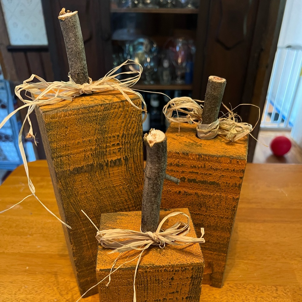 Reclaimed barn wood pumpkins